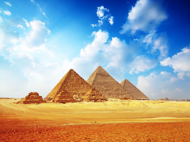 pyramid tours in cairo