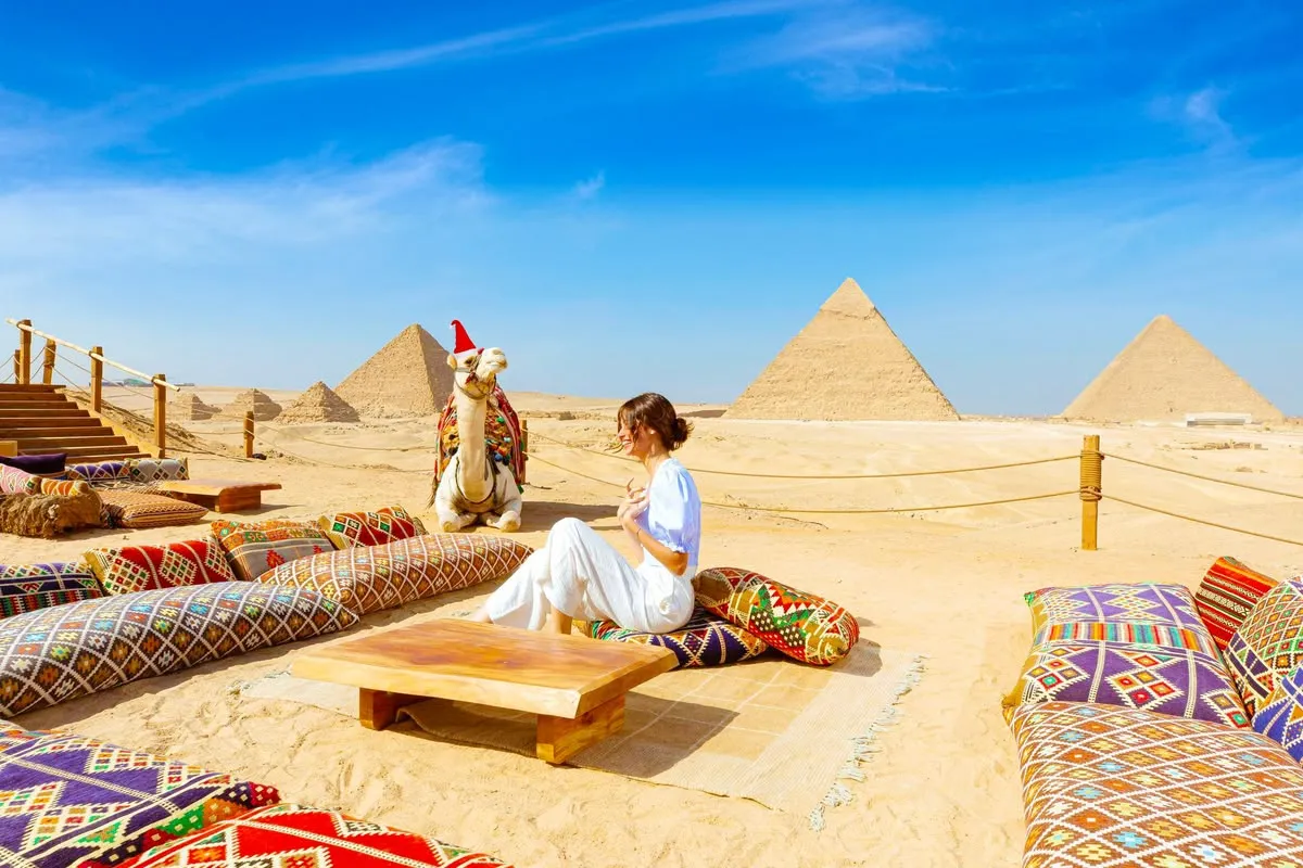 Lounge terrace overlooking Giza Pyramids view