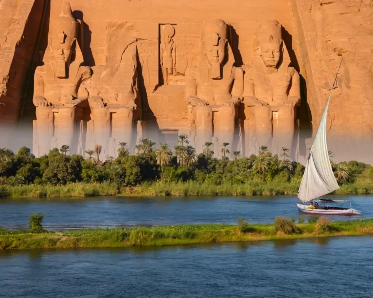 Nile cruise sightseeing at Abu Simbel temple