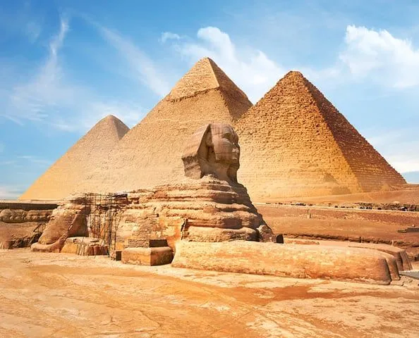 Sphinx representing top egypt famous landmarks