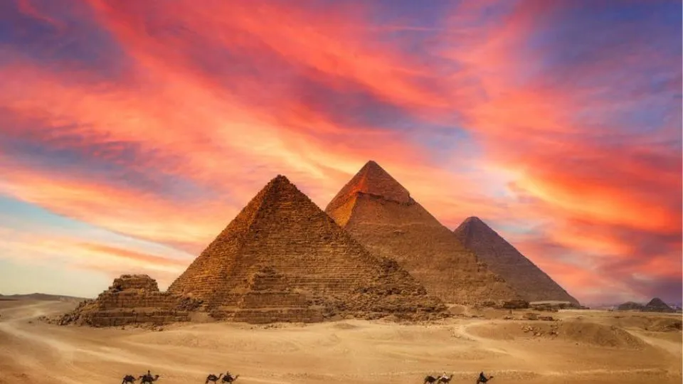 Giza Pyramids illustrating key egypt safety tips